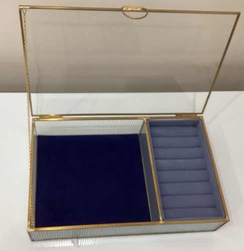 Jewellery gold box - jewellery,