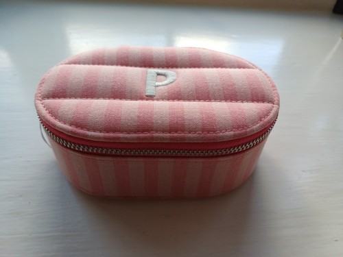 Small travel zipped - m&s, small/travel