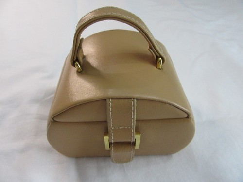 Beige faux leather - -,