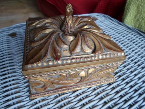Superb condition lovely - lovely, ornate
