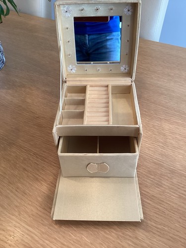 Vintage jewellery box gold - vintage,
